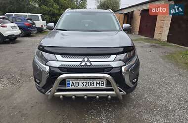 Внедорожник / Кроссовер Mitsubishi Outlander 2018 в Виннице