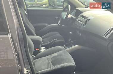 Внедорожник / Кроссовер Mitsubishi Outlander 2007 в 