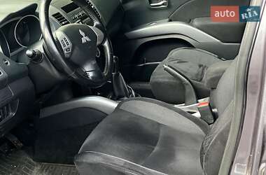 Внедорожник / Кроссовер Mitsubishi Outlander 2007 в 
