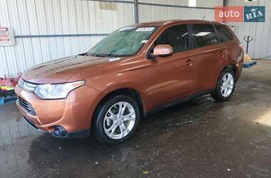 Mitsubishi Outlander 2014