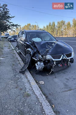 Внедорожник / Кроссовер Mitsubishi Outlander 2007 в Киеве