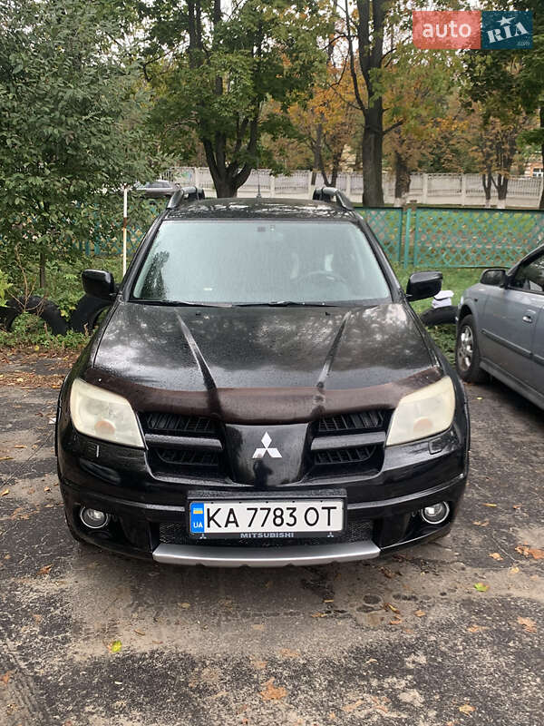 Позашляховик / Кросовер Mitsubishi Outlander 2006 в Василькові