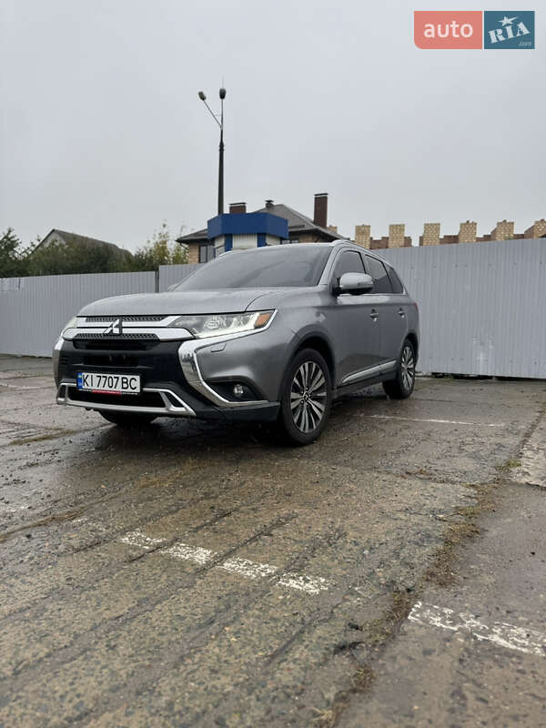 Mitsubishi Outlander 2018
