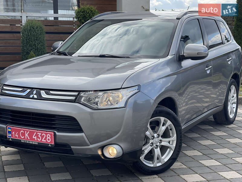 Внедорожник / Кроссовер Mitsubishi Outlander 2014 в Стрые