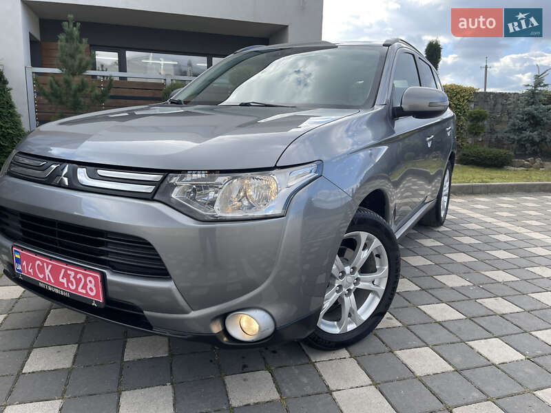 Внедорожник / Кроссовер Mitsubishi Outlander 2014 в Стрые
