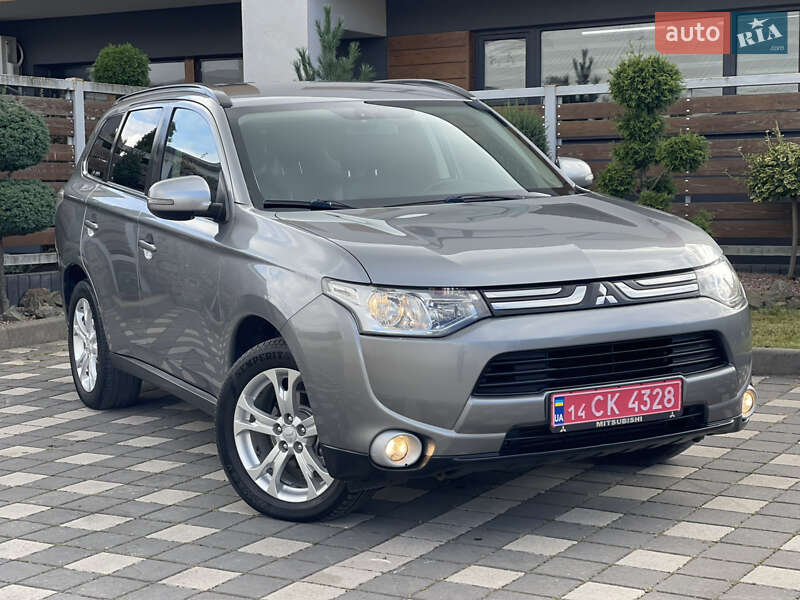 Внедорожник / Кроссовер Mitsubishi Outlander 2014 в Стрые