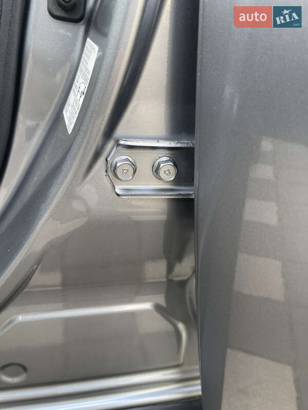 Внедорожник / Кроссовер Mitsubishi Outlander 2014 в Стрые