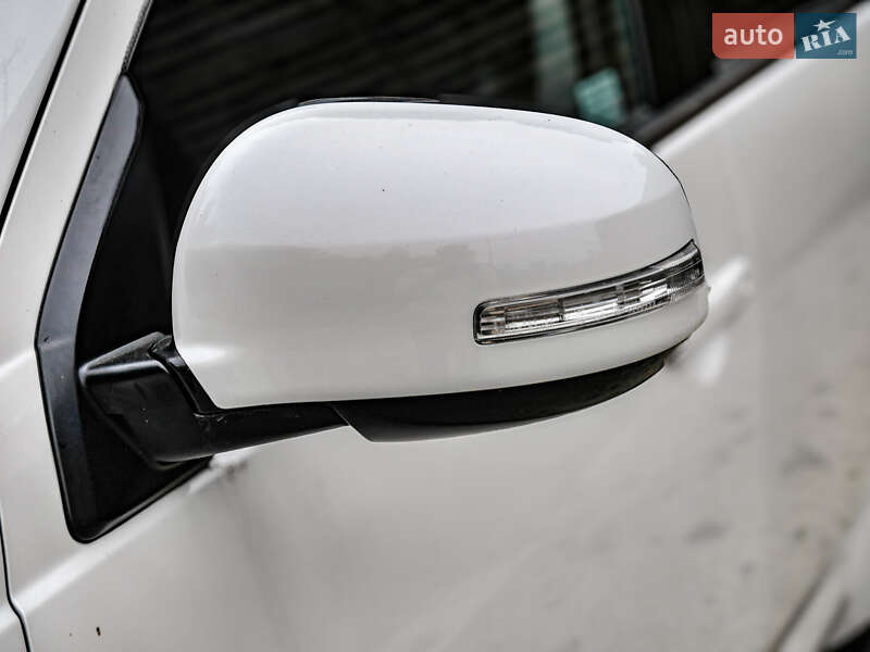 Внедорожник / Кроссовер Mitsubishi Outlander 2010 в Бродах