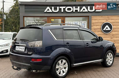 Внедорожник / Кроссовер Mitsubishi Outlander 2011 в 