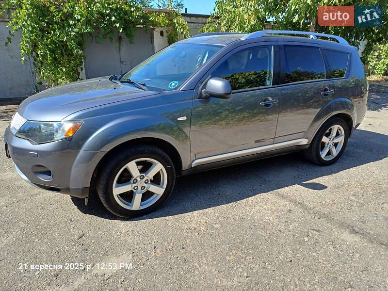 Внедорожник / Кроссовер Mitsubishi Outlander 2008 в Николаеве фото 7 Внедорожник / Кроссовер Mitsubishi Outlander 2008 в Николаеве