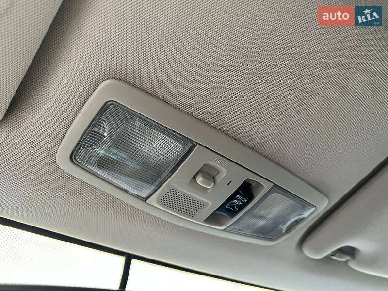 Позашляховик / Кросовер Mitsubishi Outlander 2017 в Львові фото 31 Позашляховик / Кросовер Mitsubishi Outlander 2017 в Львові