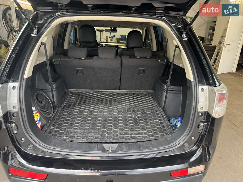 Внедорожник / Кроссовер Mitsubishi Outlander 2012 в Козине фото 6 Внедорожник / Кроссовер Mitsubishi Outlander 2012 в Козине