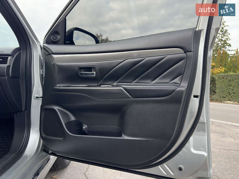 Внедорожник / Кроссовер Mitsubishi Outlander 2022 в Белой Церкви фото 38 Внедорожник / Кроссовер Mitsubishi Outlander 2022 в Белой Церкви