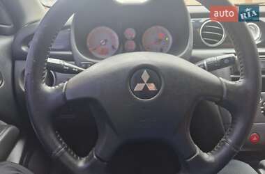 Внедорожник / Кроссовер Mitsubishi Outlander 2004 в 