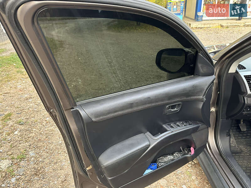 Внедорожник / Кроссовер Mitsubishi Outlander 2011 в Харькове фото 10 Внедорожник / Кроссовер Mitsubishi Outlander 2011 в Харькове