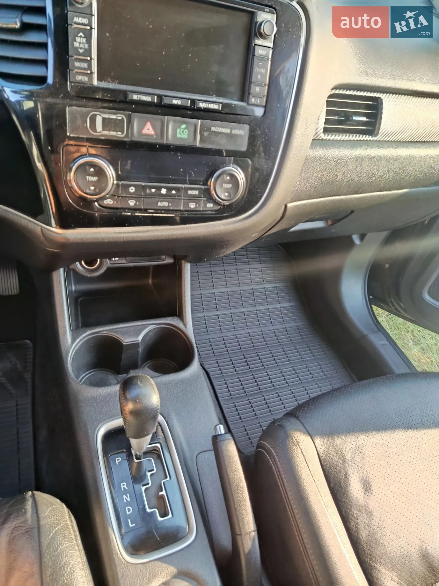 2014 Mitsubishi Outlander - мініатюра 5