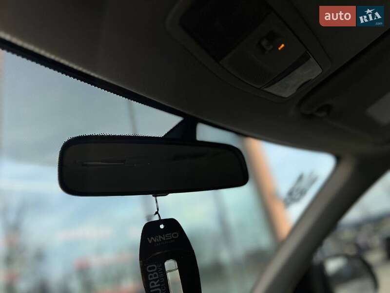 Внедорожник / Кроссовер Mitsubishi Outlander 2012 в Киеве