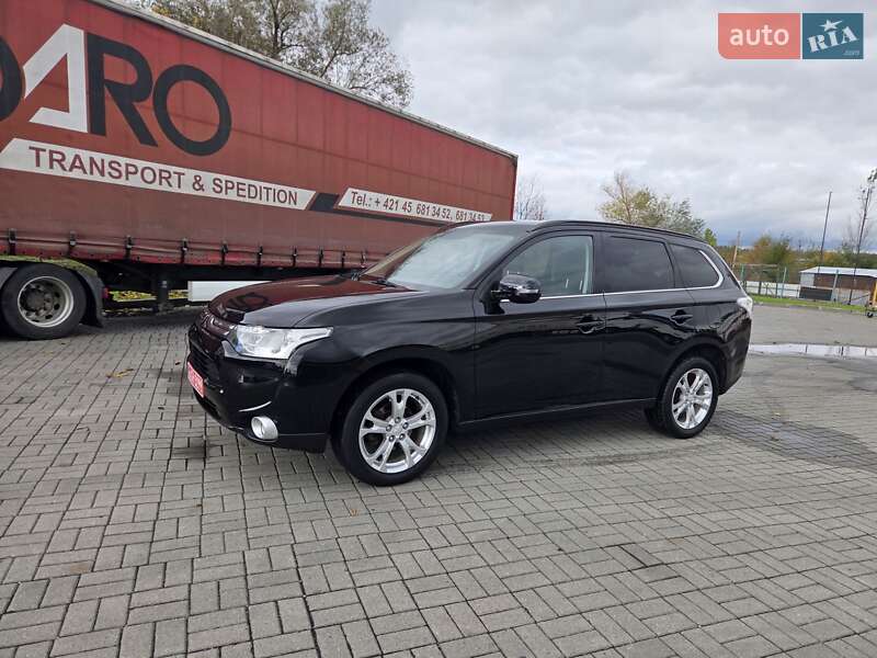 Mitsubishi Outlander 2013