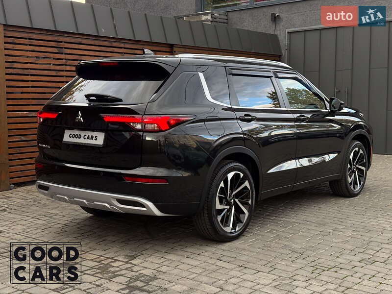 Внедорожник / Кроссовер Mitsubishi Outlander 2022 в Одессе