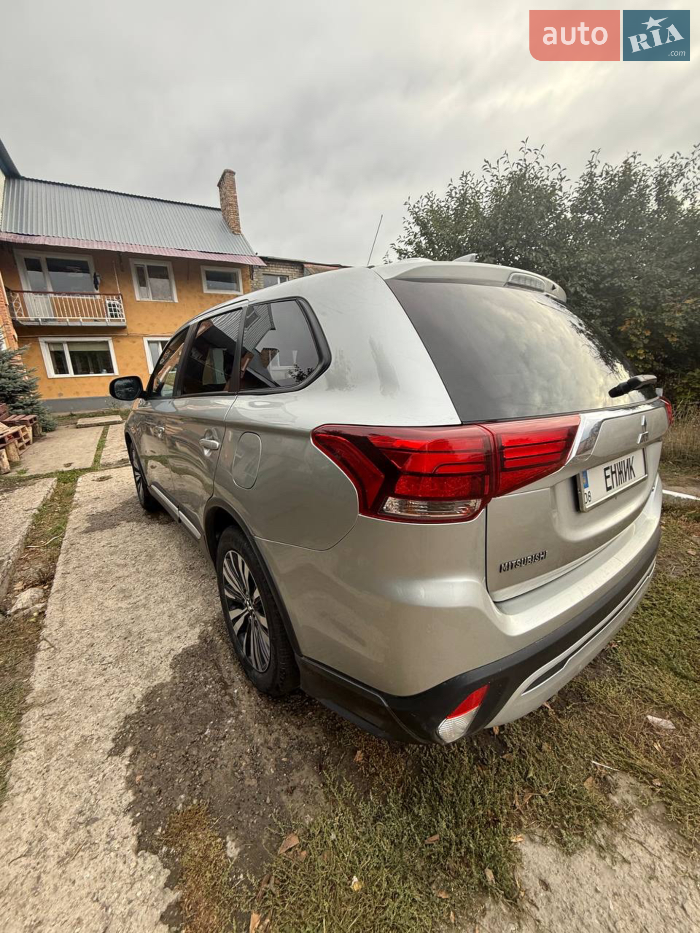 2018 Mitsubishi Outlander - мініатюра 8