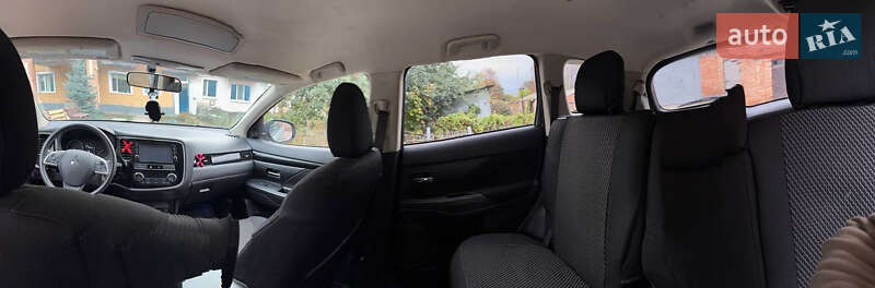 Позашляховик / Кросовер Mitsubishi Outlander 2018 в Запоріжжі