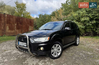 Внедорожник / Кроссовер Mitsubishi Outlander 2010 в Борщеве