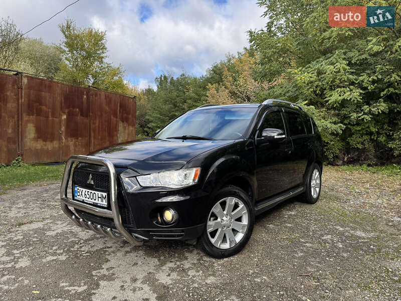 Внедорожник / Кроссовер Mitsubishi Outlander 2010 в Борщеве
