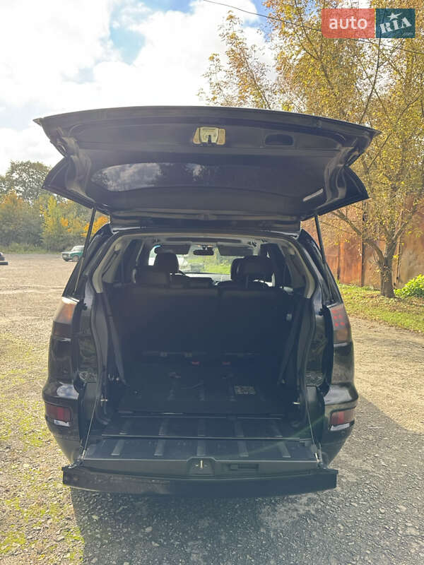 Внедорожник / Кроссовер Mitsubishi Outlander 2010 в Борщеве
