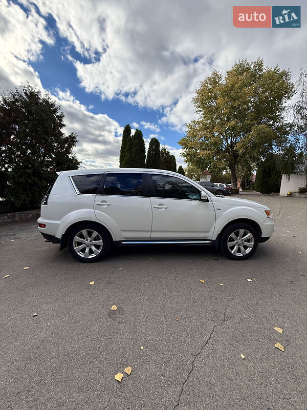 Позашляховик / Кросовер Mitsubishi Outlander 2011 в Кропивницькому