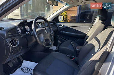 Внедорожник / Кроссовер Mitsubishi Outlander 2008 в 