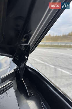 Внедорожник / Кроссовер Mitsubishi Outlander 2012 в 