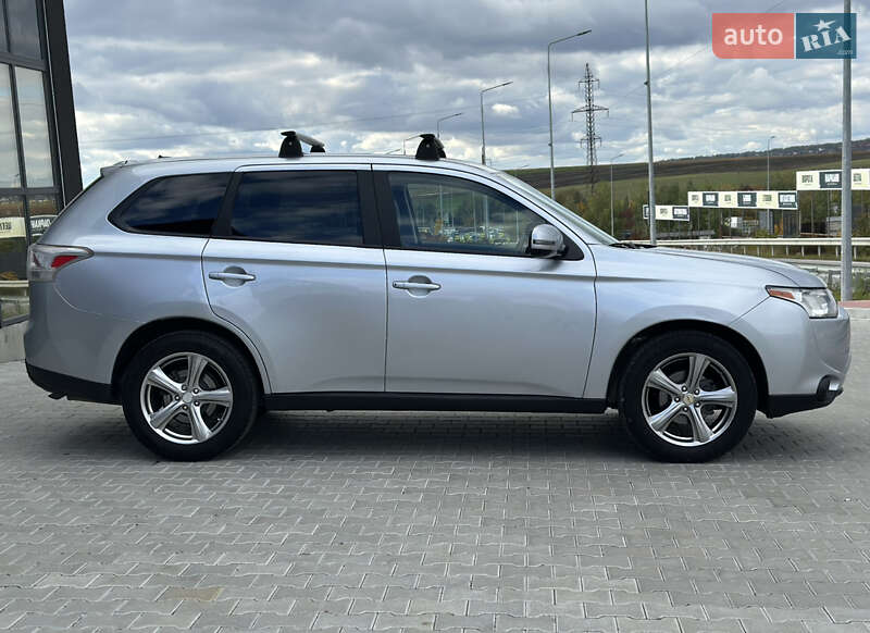Внедорожник / Кроссовер Mitsubishi Outlander 2013 в Тернополе
