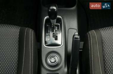 Внедорожник / Кроссовер Mitsubishi Outlander 2016 в 
