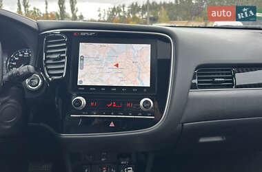Внедорожник / Кроссовер Mitsubishi Outlander 2020 в 