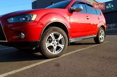 Внедорожник / Кроссовер Mitsubishi Outlander 2010 в 
