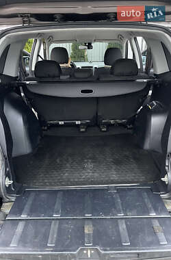 Внедорожник / Кроссовер Mitsubishi Outlander 2011 в 