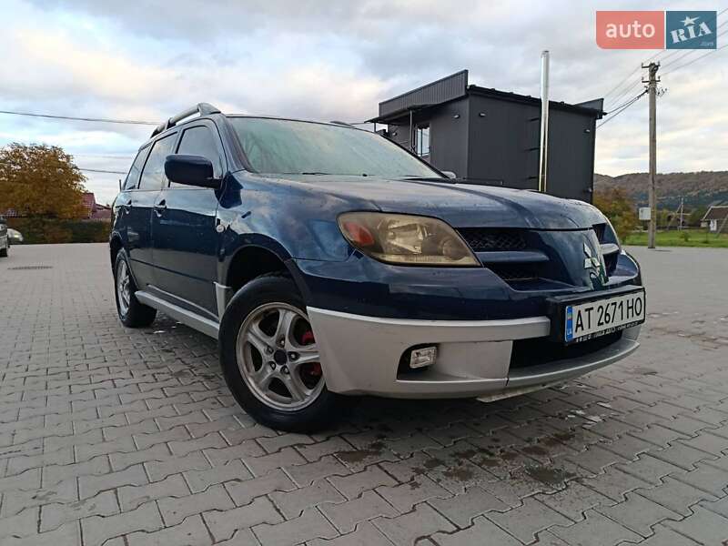 Внедорожник / Кроссовер Mitsubishi Outlander 2004 в Косове