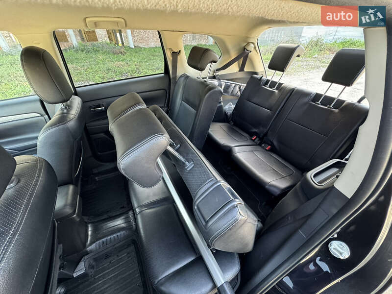 Внедорожник / Кроссовер Mitsubishi Outlander 2013 в Тернополе