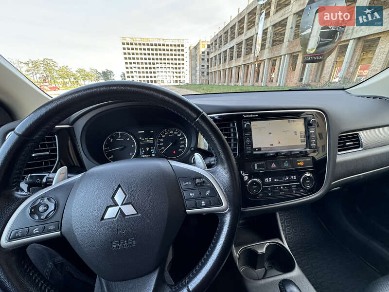 Внедорожник / Кроссовер Mitsubishi Outlander 2013 в Тернополе