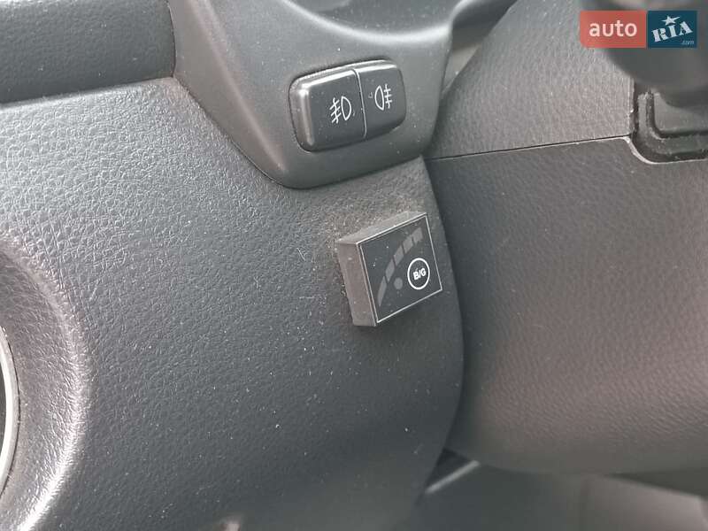Позашляховик / Кросовер Mitsubishi Outlander 2003 в Харкові