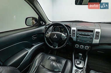 Внедорожник / Кроссовер Mitsubishi Outlander 2008 в 