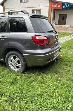 Внедорожник / Кроссовер Mitsubishi Outlander 2008 в 