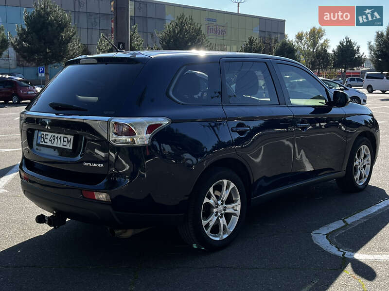 Внедорожник / Кроссовер Mitsubishi Outlander 2013 в Одессе фото 12 Внедорожник / Кроссовер Mitsubishi Outlander 2013 в Одессе