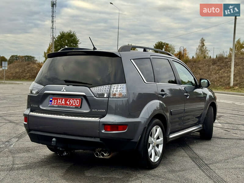 Внедорожник / Кроссовер Mitsubishi Outlander 2012 в Полтаве