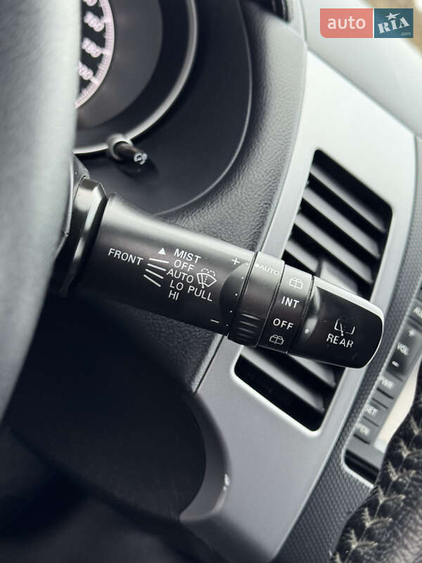 Внедорожник / Кроссовер Mitsubishi Outlander 2012 в Полтаве