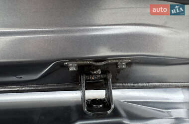 Внедорожник / Кроссовер Mitsubishi Outlander 2012 в 