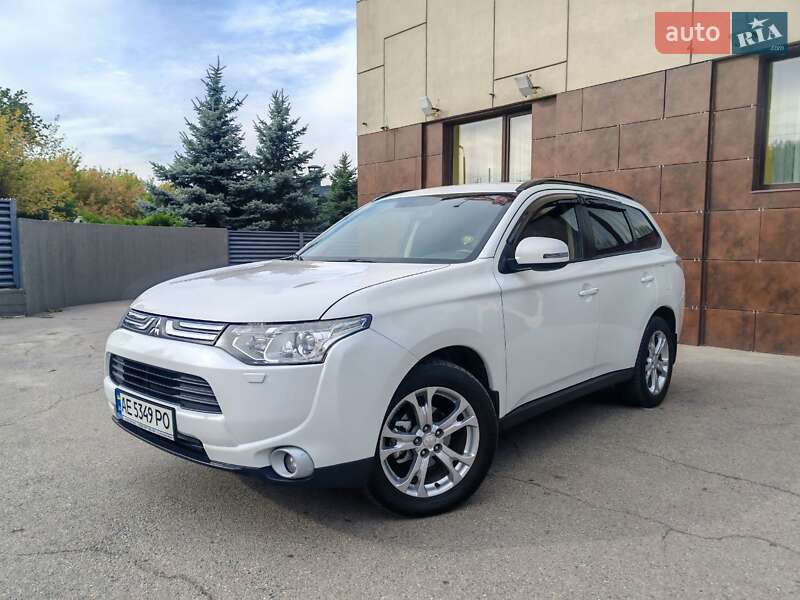 Mitsubishi Outlander 2013