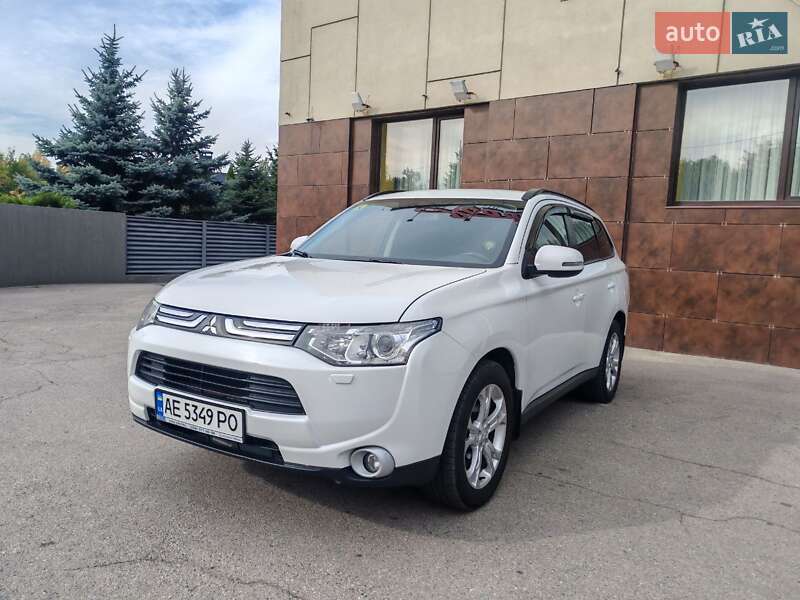 Внедорожник / Кроссовер Mitsubishi Outlander 2013 в Днепре фото 2 Внедорожник / Кроссовер Mitsubishi Outlander 2013 в Днепре