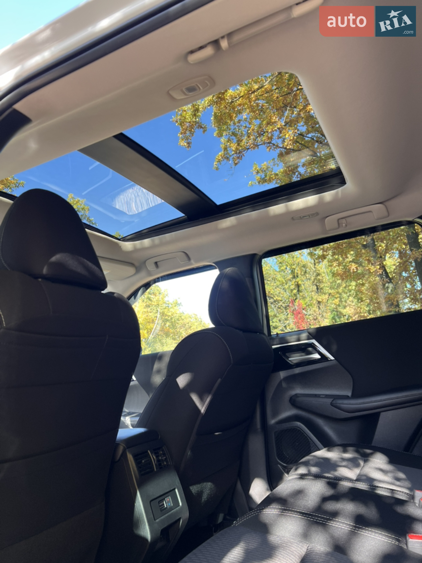 2022 Mitsubishi Outlander - мініатюра 23