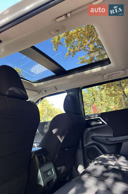 Внедорожник / Кроссовер Mitsubishi Outlander 2022 в 